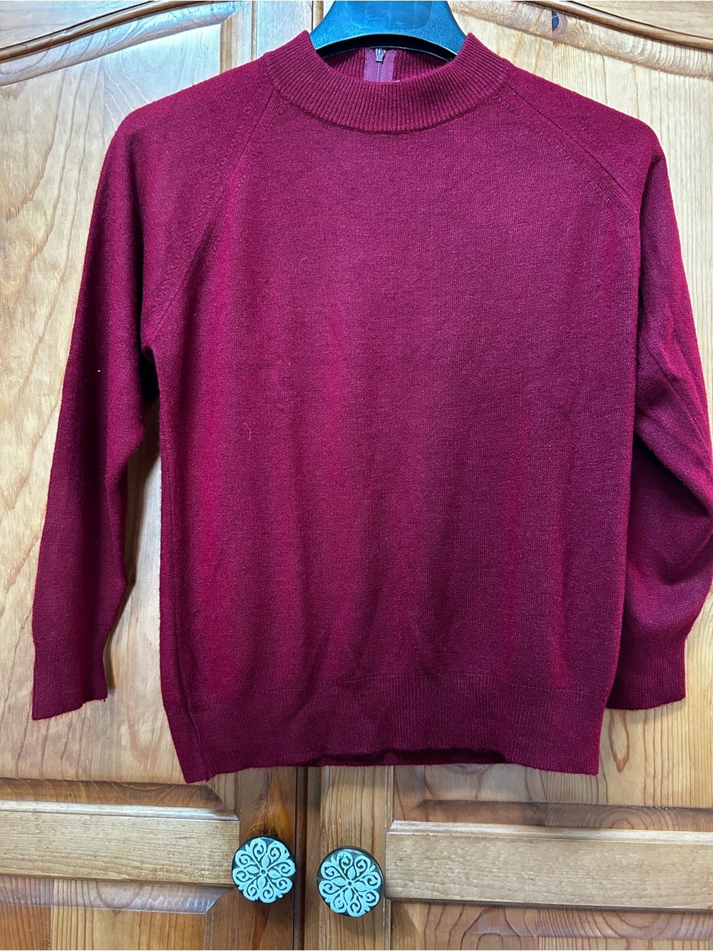 Women's burgundy mock-Turtleneck Sweater - Luxe Lightweight Knit